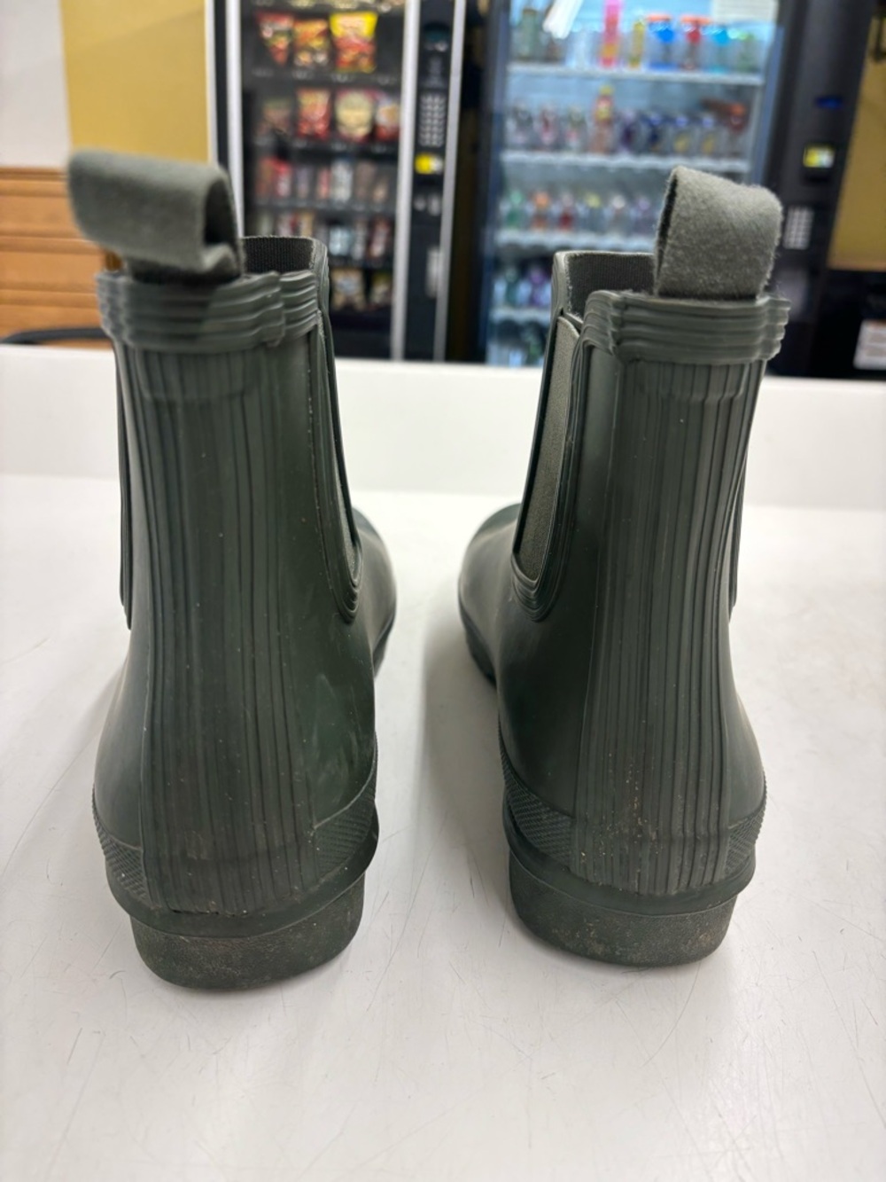 Hunter Short Chelsea Rain Boots in Olive Green - Picture 4 of 5